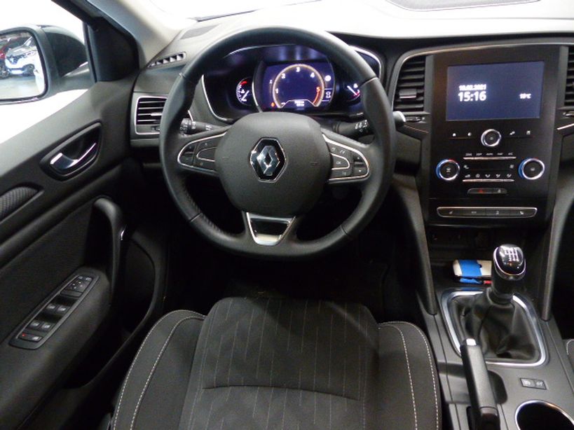 RENAULT MEGANE IV ESTATE 2020 - Photo n°8