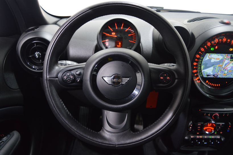 MINI MINI COUNTRYMAN R60 2015 - Photo n°11