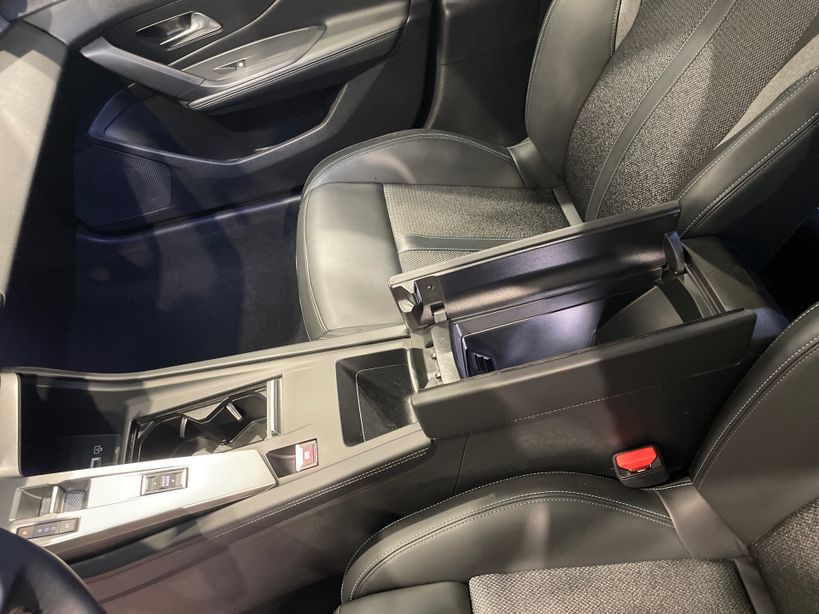 PEUGEOT 308 2023 - Photo n°23