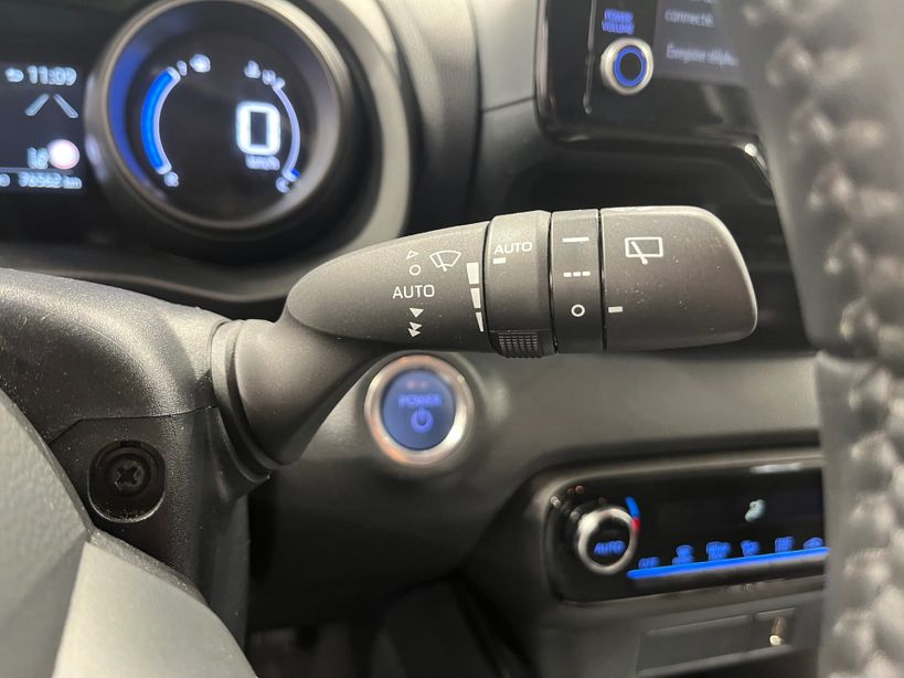 TOYOTA YARIS HYBRIDE MY20 2022 - Photo n°15