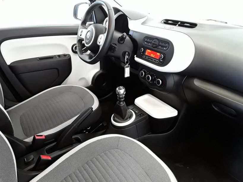 RENAULT TWINGO III 2019 - Photo n°5