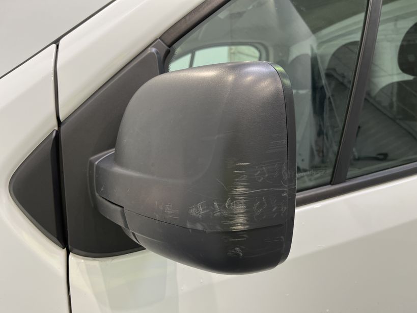 RENAULT TRAFIC FOURGON 2019 - Photo n°28
