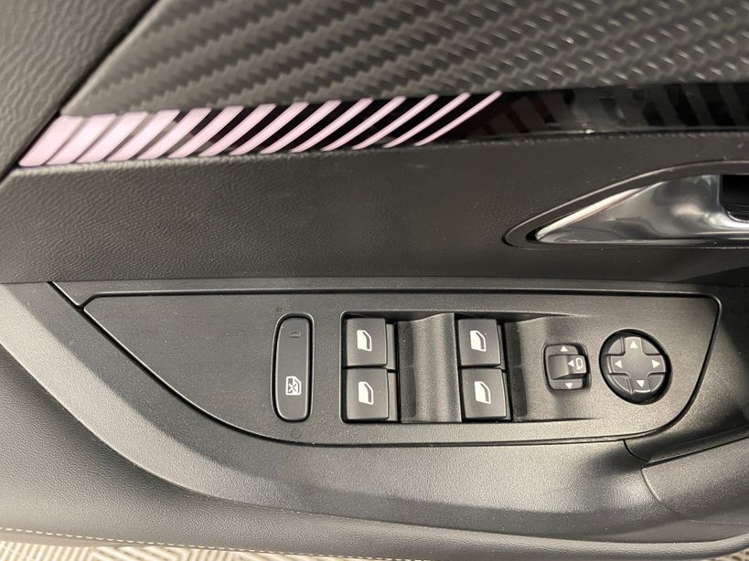 PEUGEOT 2008 2024 - Photo n°13