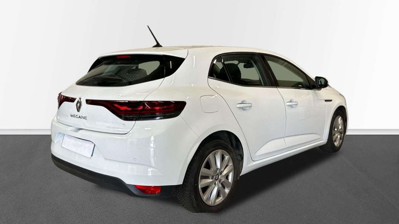 RENAULT MEGANE IV BERLINE 2021 - Photo n°5