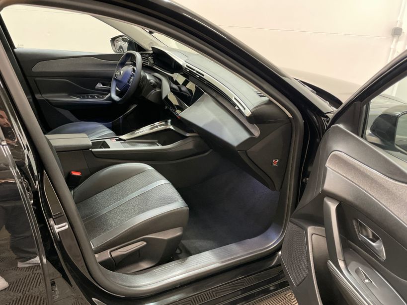 PEUGEOT 308 2023 - Photo n°7