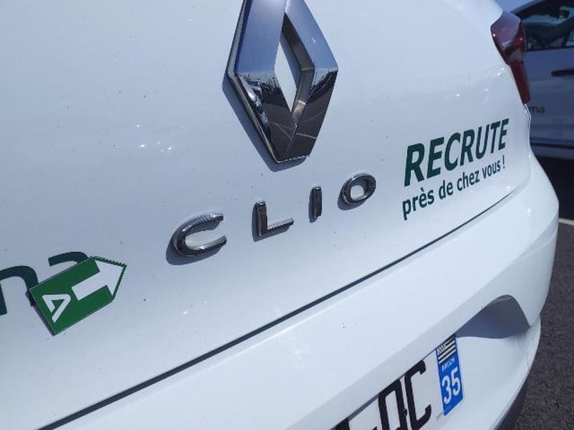 RENAULT CLIO V 2021 - Photo n°4