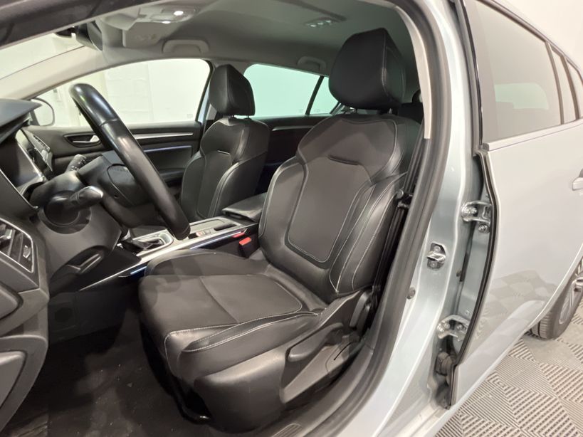 RENAULT MEGANE IV ESTATE 2021 - Photo n°9