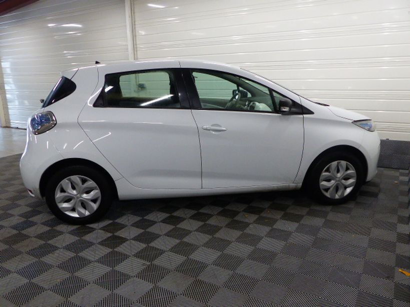 RENAULT ZOE 2018 - Photo n°23