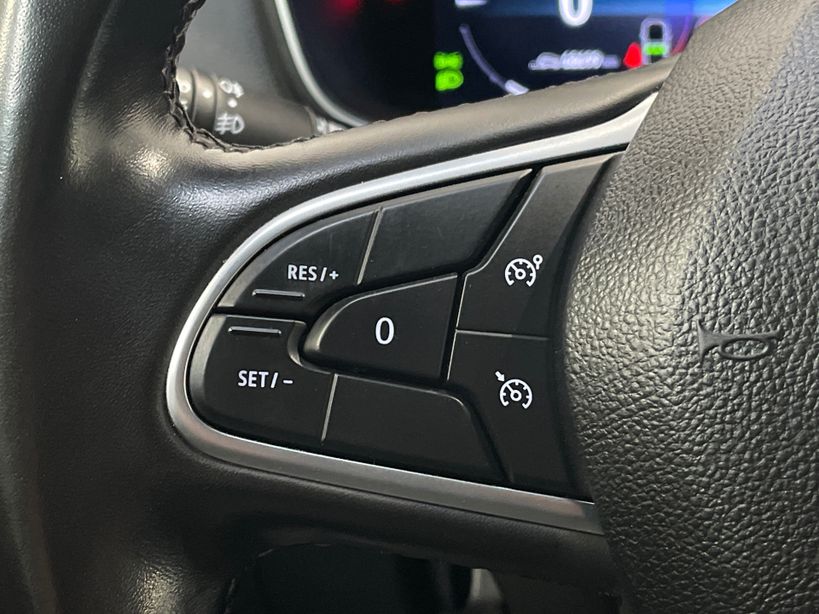 RENAULT MEGANE IV BERLINE 2021 - Photo n°26