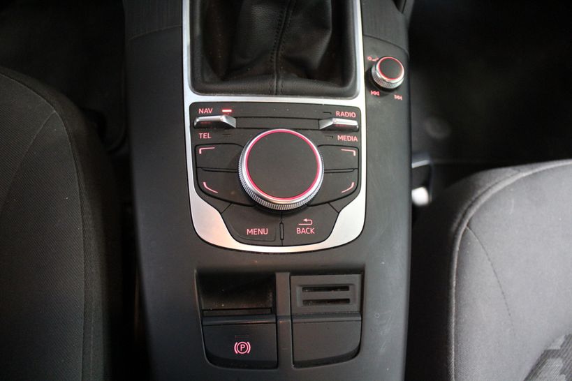 AUDI A3 SPORTBACK BUSINESS 2015 - Photo n°4