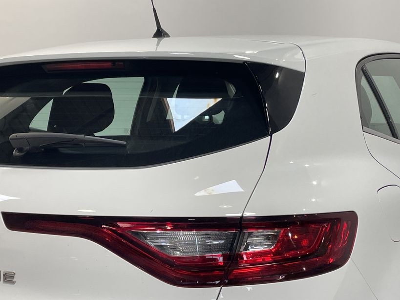 RENAULT MEGANE IV BERLINE BUSINESS 2019 - Photo n°8