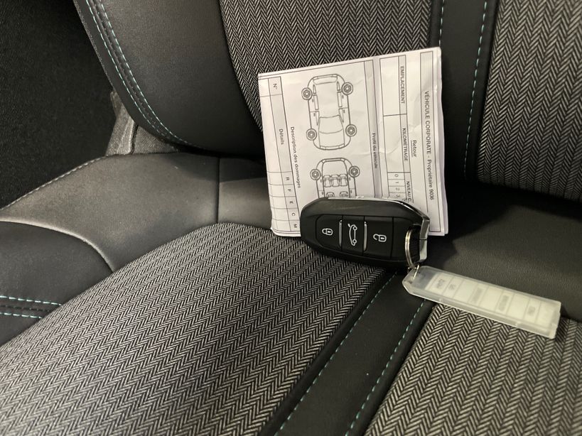 PEUGEOT 3008 2024 - Photo n°5