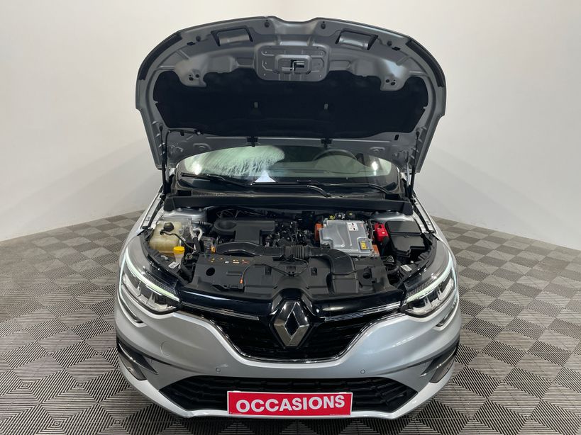 RENAULT MEGANE IV BERLINE 2021 - Photo n°4