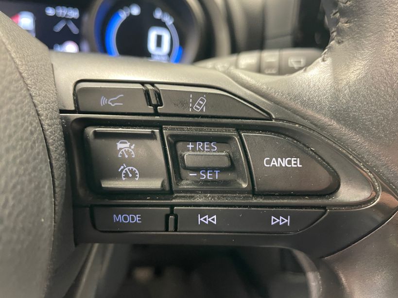 TOYOTA YARIS HYBRIDE MY21 2022 - Photo n°12