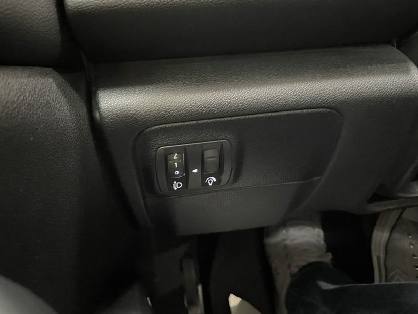 RENAULT MEGANE IV BERLINE 2021 - Photo n°34