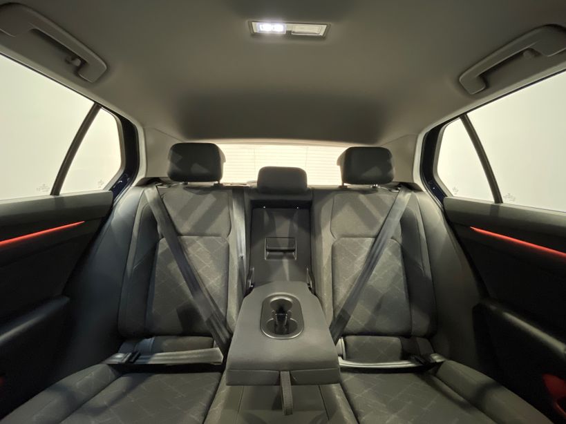 VOLKSWAGEN GOLF 2023 - Photo n°42