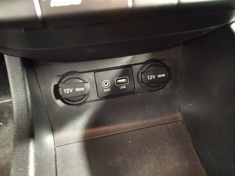 HYUNDAI i20 2015 - Photo n°14