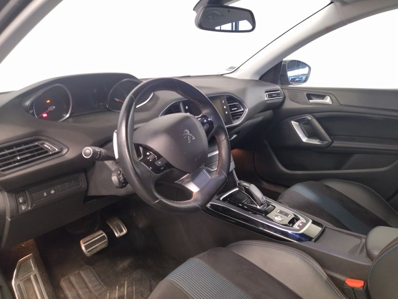 PEUGEOT 308 2020 - Photo n°11