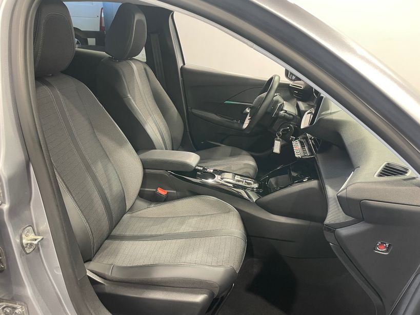 PEUGEOT 208 2023 - Photo n°24