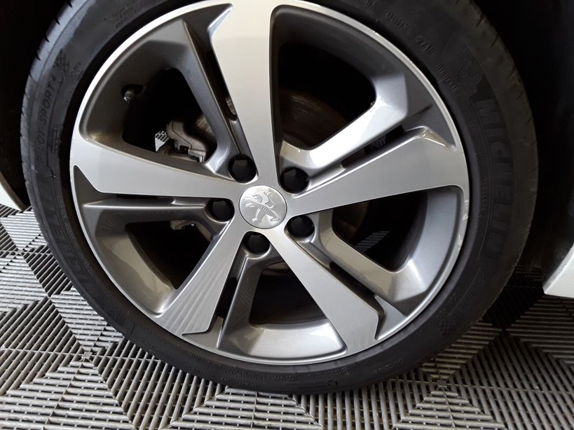 PEUGEOT 308 2018 - Photo n°7