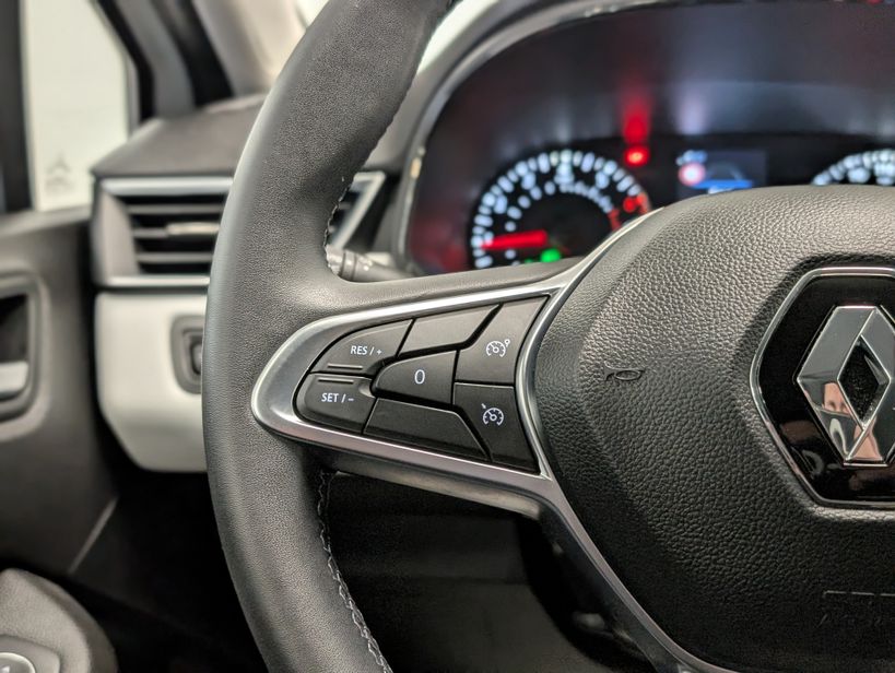 RENAULT CLIO V 2023 - Photo n°15