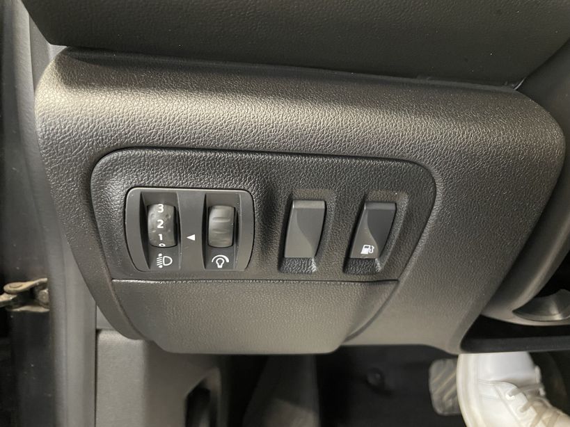 RENAULT MEGANE IV ESTATE 2021 - Photo n°17