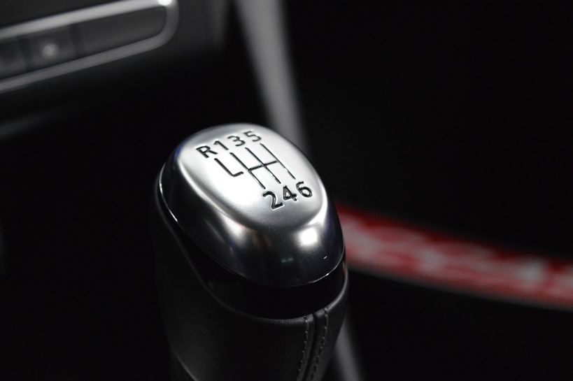RENAULT MEGANE IV ESTATE 2019 - Photo n°17