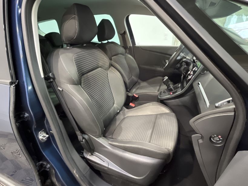 RENAULT GRAND SCENIC IV 2020 - Photo n°45