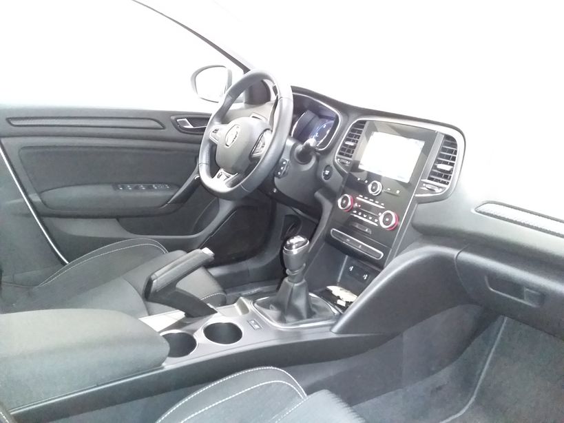 RENAULT MEGANE IV BERLINE BUSINESS 2016 - Photo n°9