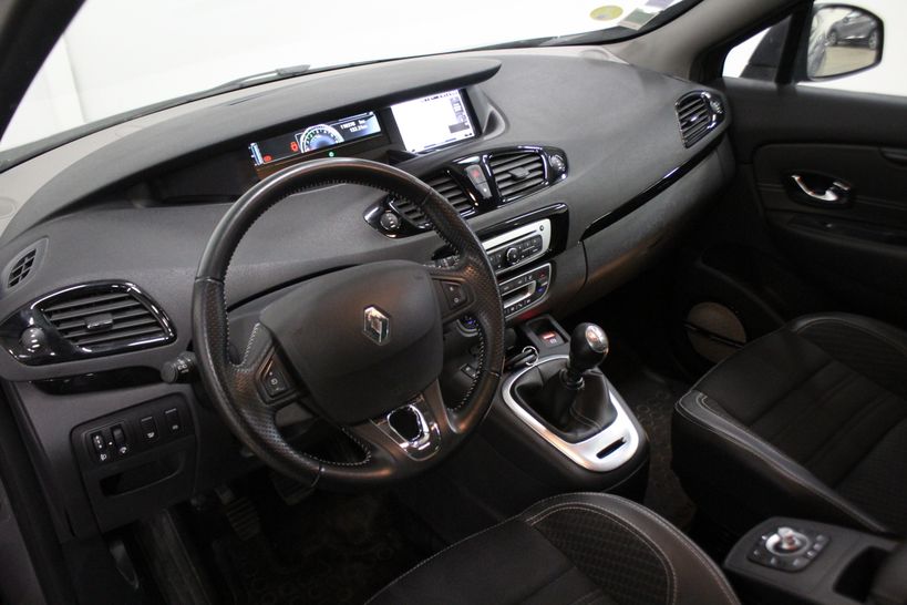 RENAULT SCENIC III 2015 - Photo n°11