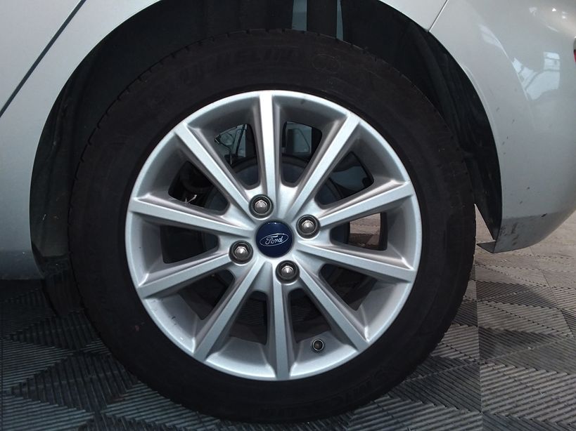 FORD FIESTA 2018 - Photo n°11