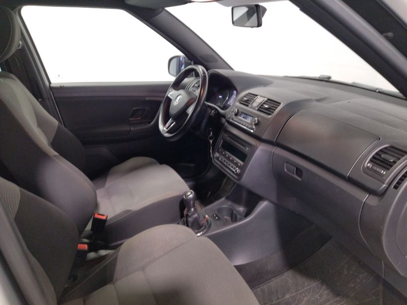 SKODA FABIA 2014 - Photo n°8