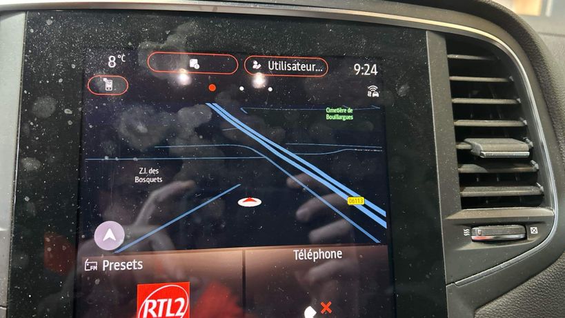 RENAULT MEGANE IV BERLINE 2021 - Photo n°12