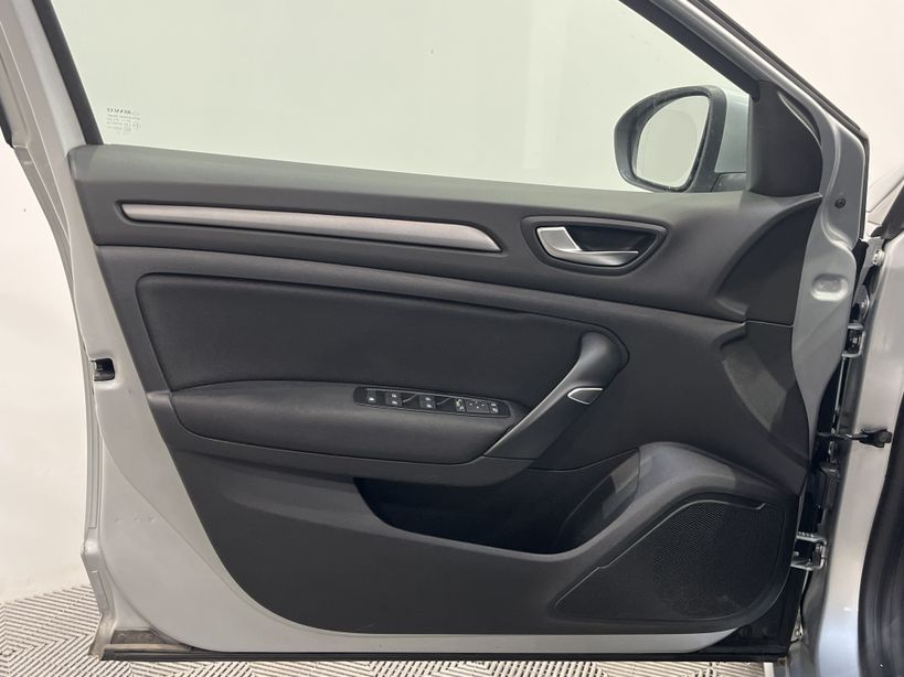 RENAULT MEGANE IV ESTATE 2022 - Photo n°31