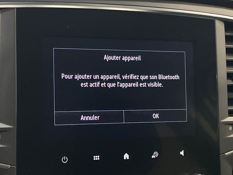 RENAULT MEGANE IV BERLINE 2021 - Photo n°15