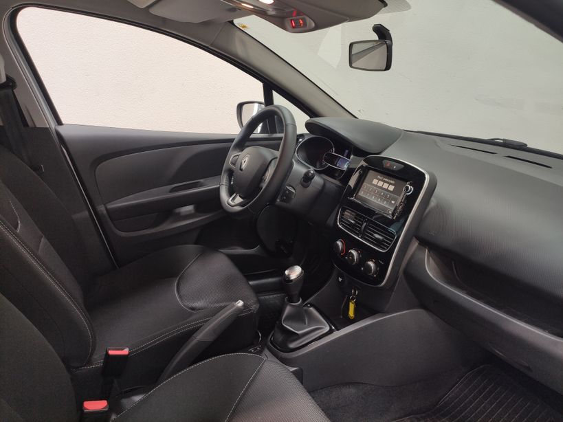 RENAULT CLIO IV 2020 - Photo n°8