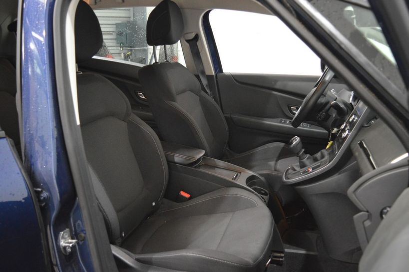 RENAULT SCENIC IV 2017 - Photo n°5