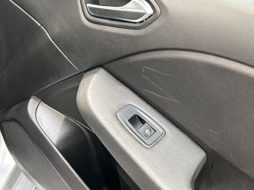 RENAULT CLIO V 2022 - Photo n°6