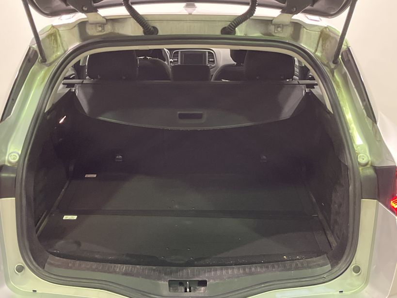 RENAULT MEGANE IV ESTATE 2019 - Photo n°48