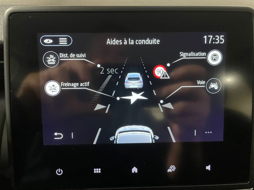 RENAULT CLIO V 2021 - Photo n°21