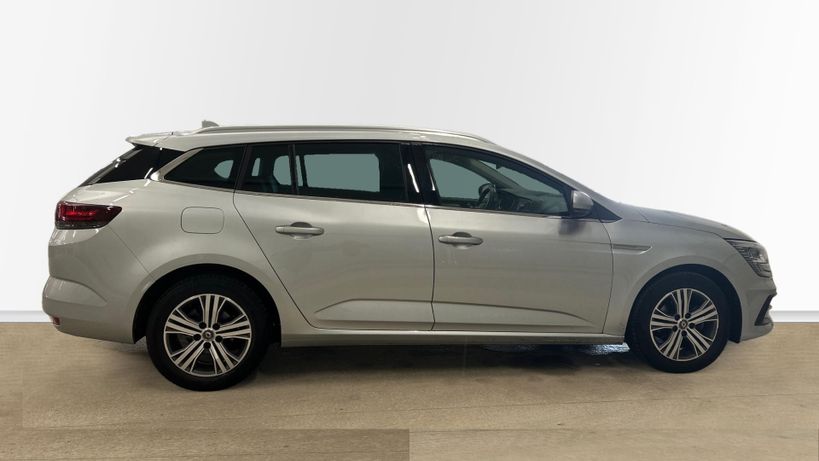 RENAULT MEGANE IV ESTATE 2022 - Photo n°6