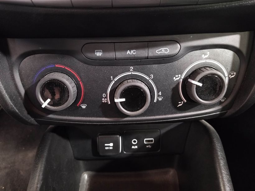FIAT TIPO 5 PORTES 2016 - Photo n°14