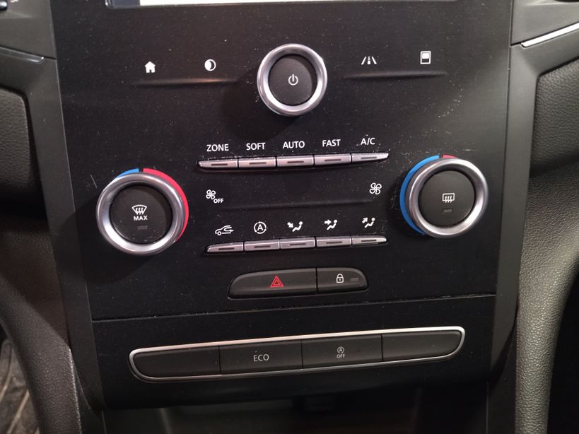 RENAULT MEGANE IV ESTATE BUSINESS 2018 - Photo n°14
