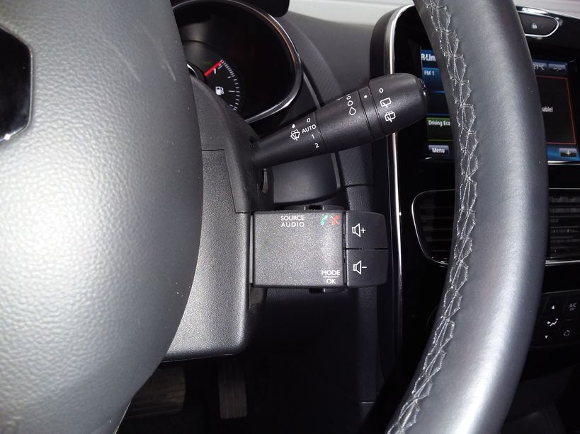 RENAULT CLIO IV 2018 - Photo n°15