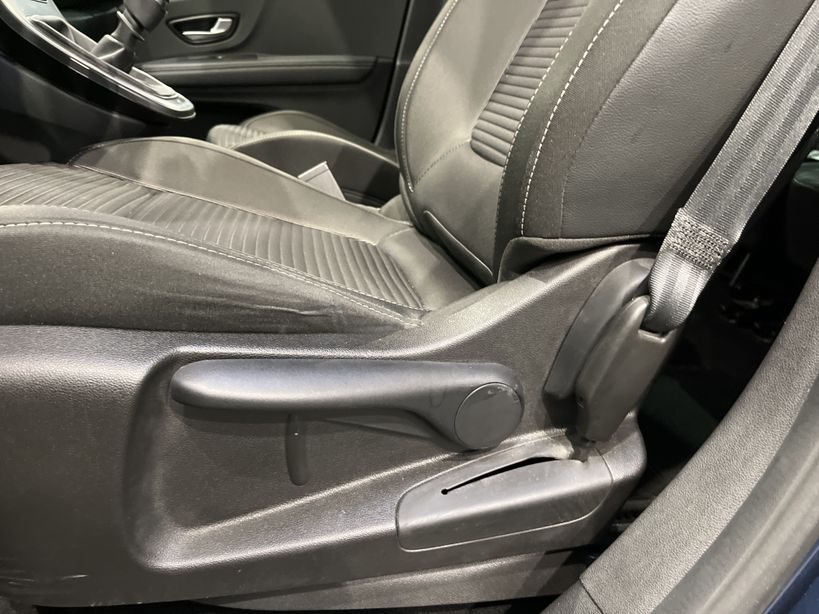 RENAULT GRAND SCENIC IV 2020 - Photo n°37