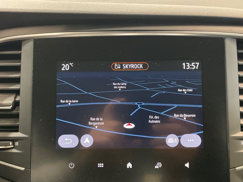 RENAULT MEGANE IV BERLINE 2022 - Photo n°14