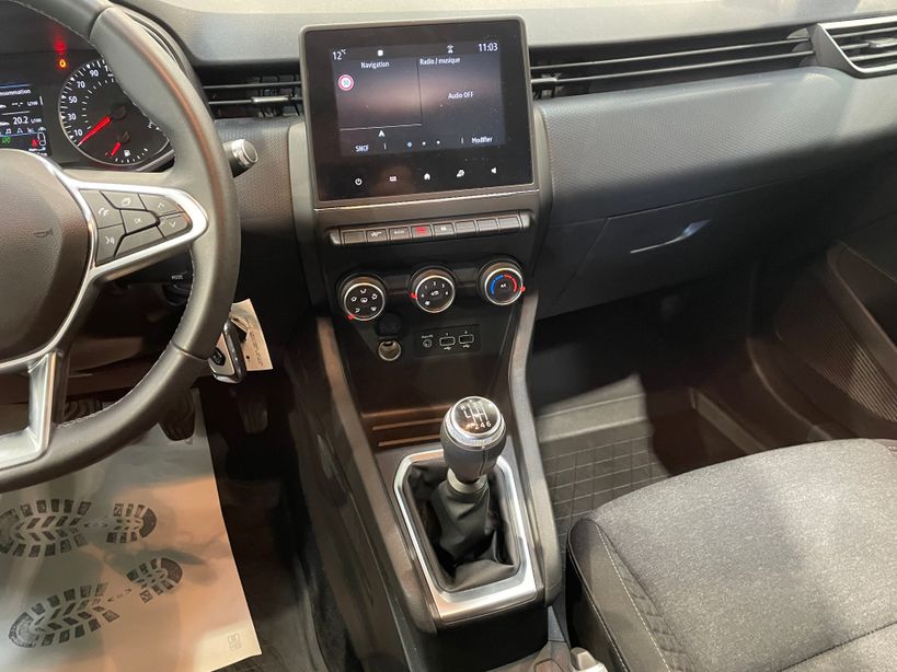 RENAULT CLIO V 2021 - Photo n°15