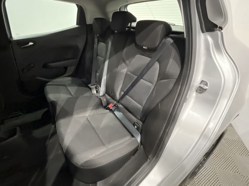 RENAULT CLIO V 2021 - Photo n°10