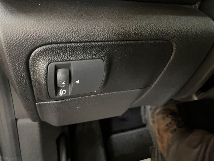 RENAULT MEGANE IV BERLINE BUSINESS 2020 - Photo n°33