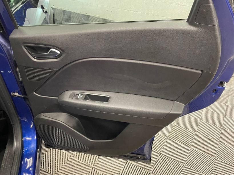 RENAULT CAPTUR 2021 - Photo n°33